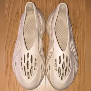 Yeezy Foam Runners